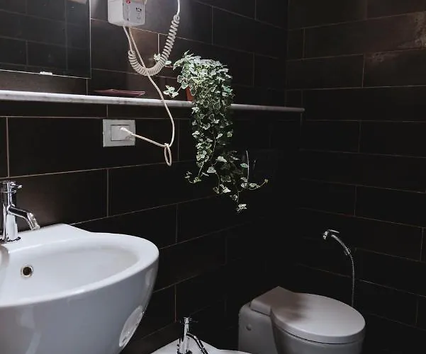 Un Angelo Mia Tavola Сарцана